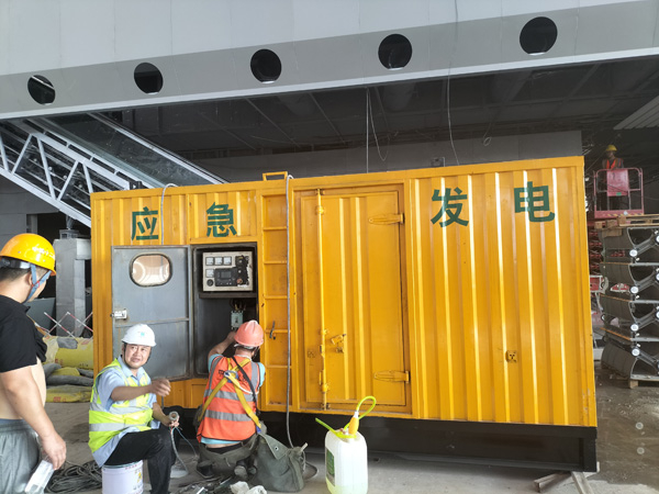 成安怎样判断空气滤清器是否需要更换？